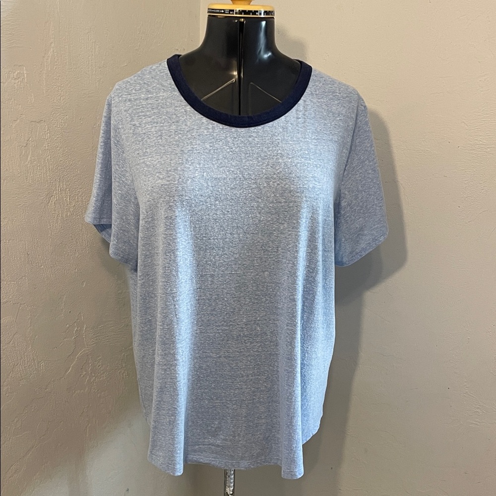 Old Navy Everywhere Light Blue Short Sleeve Tee